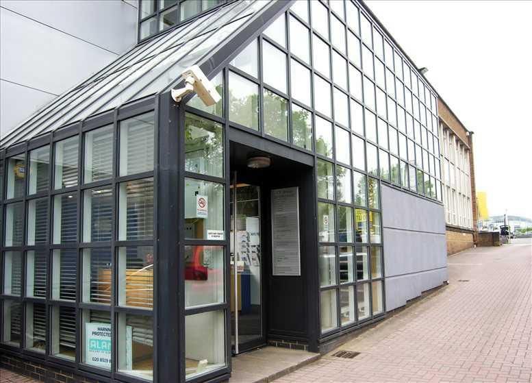 Property photo 1 of 9 Serviced Office To Rent In Otterspool Way, Watford