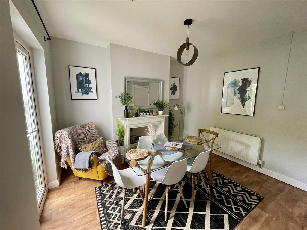 Property photo 2 of 15 Dining Room.Jpg