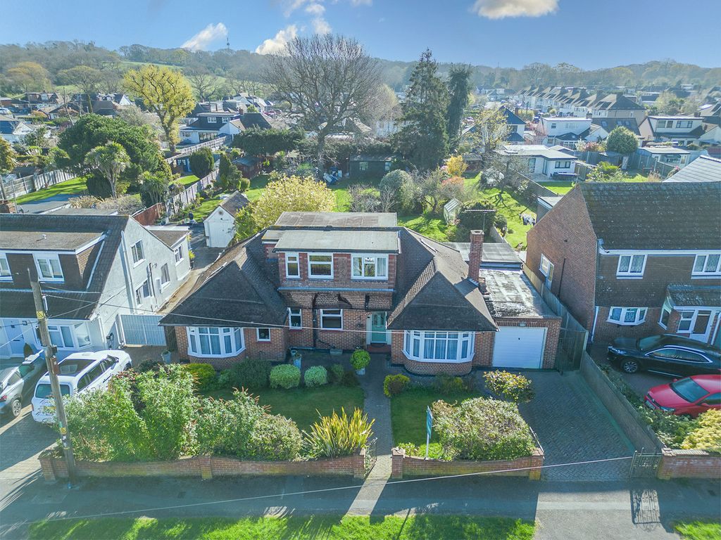 Property photo 1 of 26