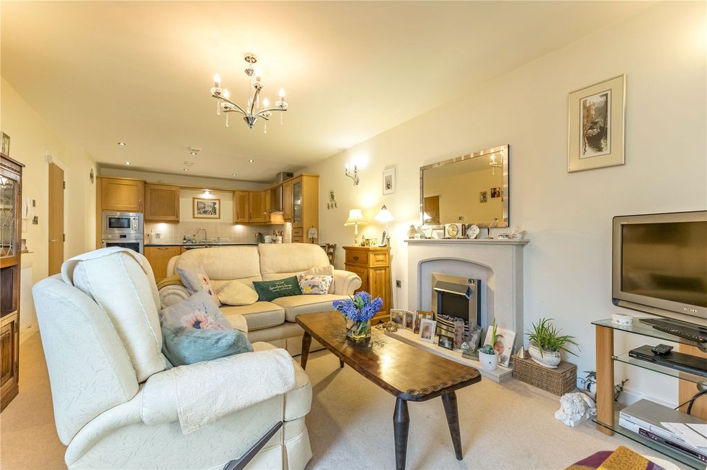 Additional image 7 of 2 bed flat for saleHolme Valley Court, 163 Huddersfield Road, Thongsbridge, Holmfirth HD9