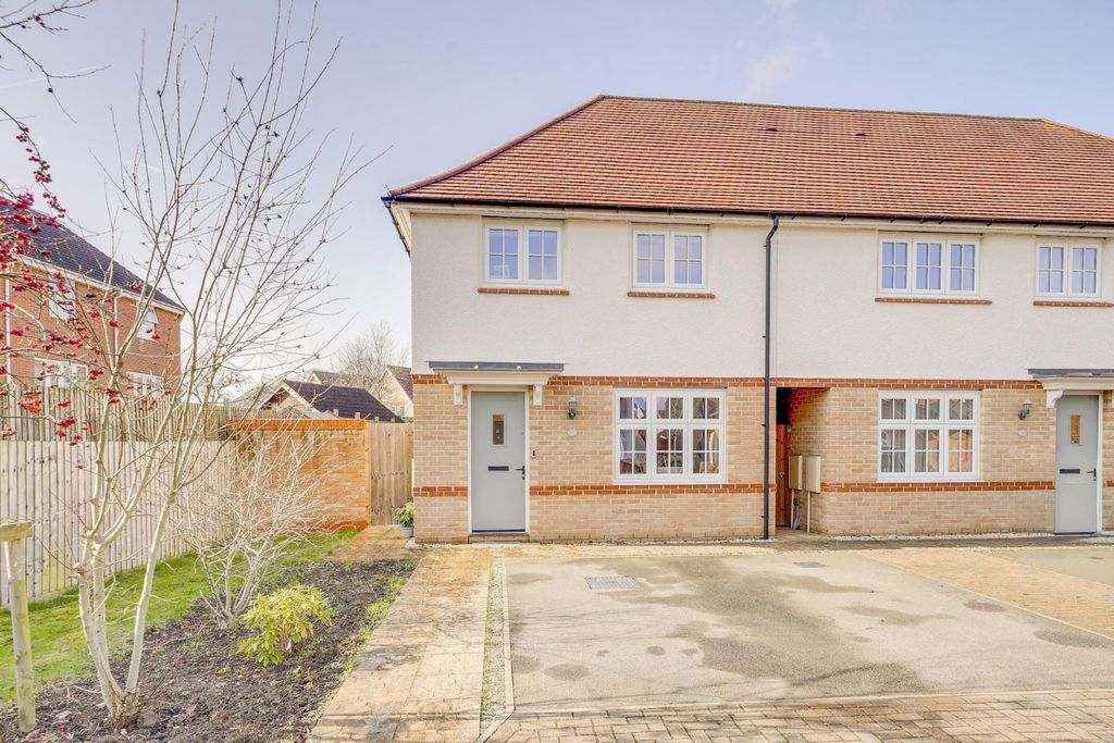 Property photo 1 of 23