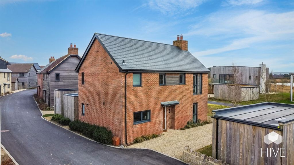 Property photo 2 of 33
