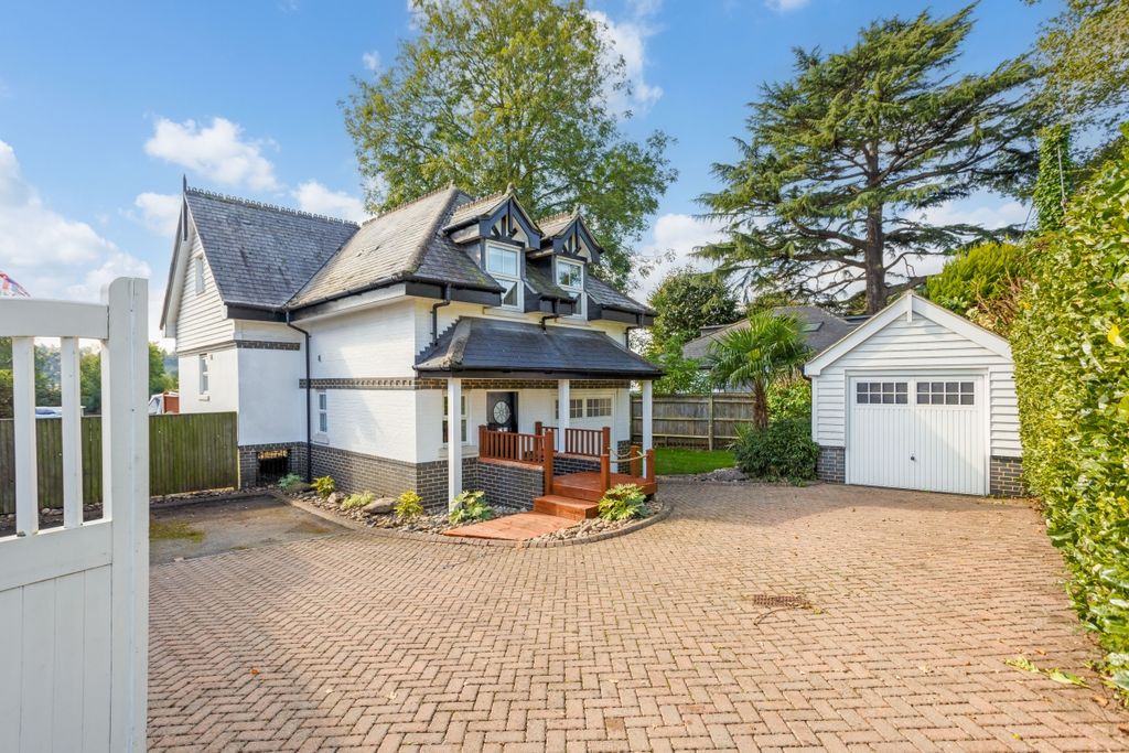 Property photo 1 of 17 80214_1