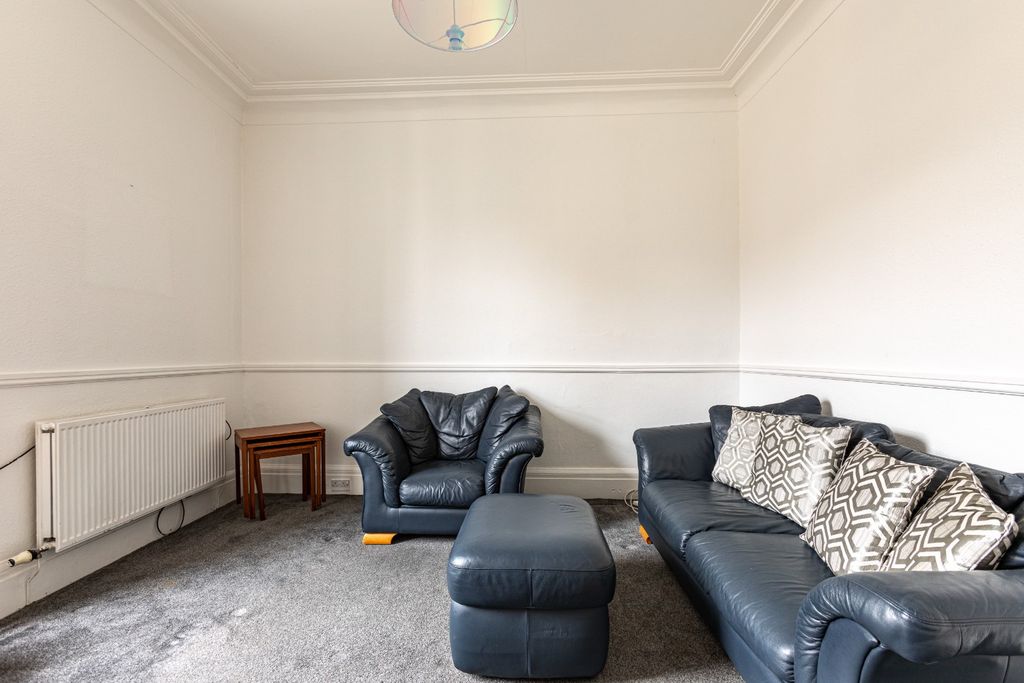Property photo 2 of 24