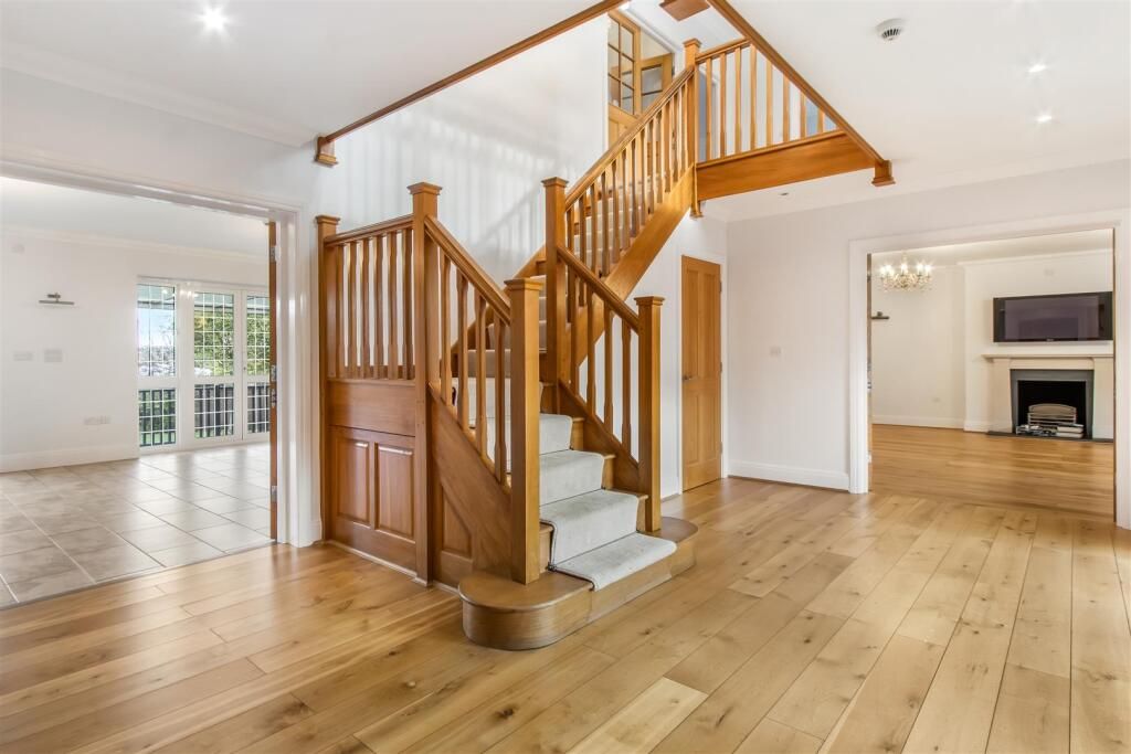 Property photo 3 of 31