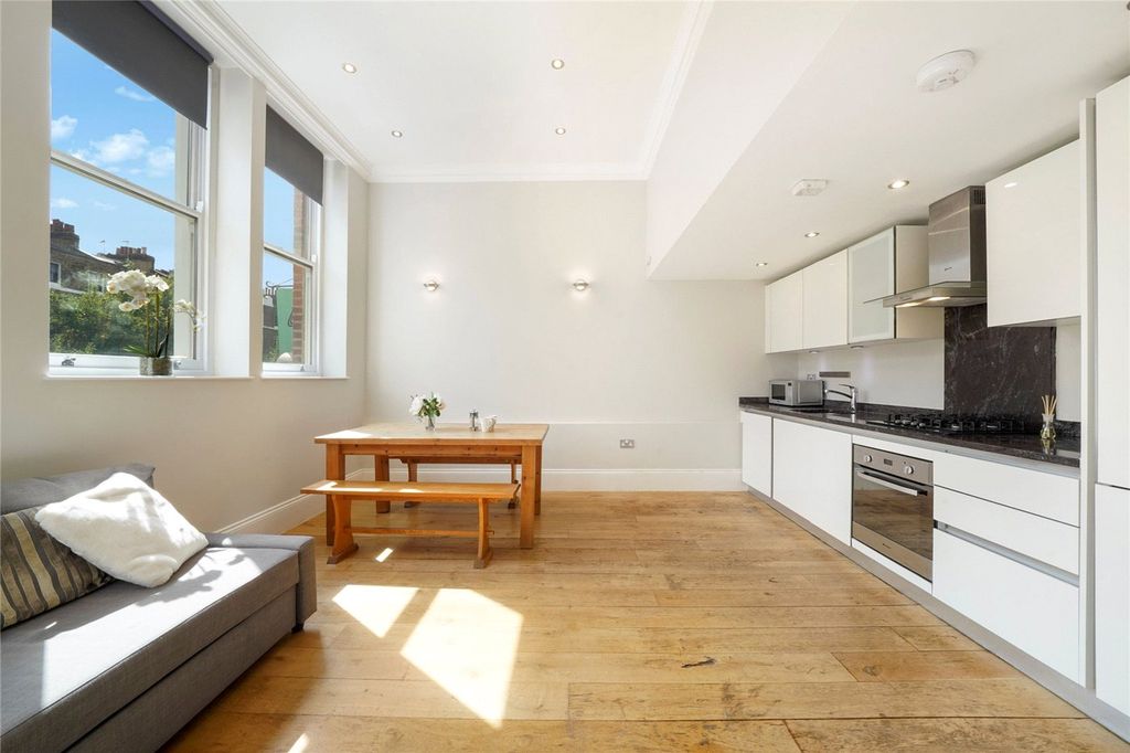 Property photo 1 of 15 Picture No. 17