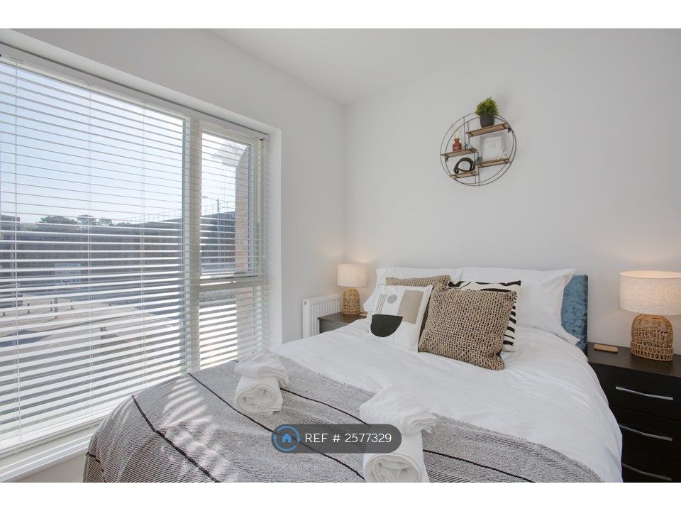 Property photo 3 of 35