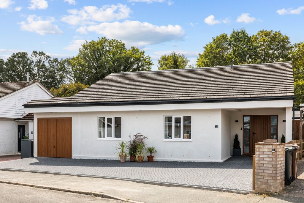 Property photo 1 of 31