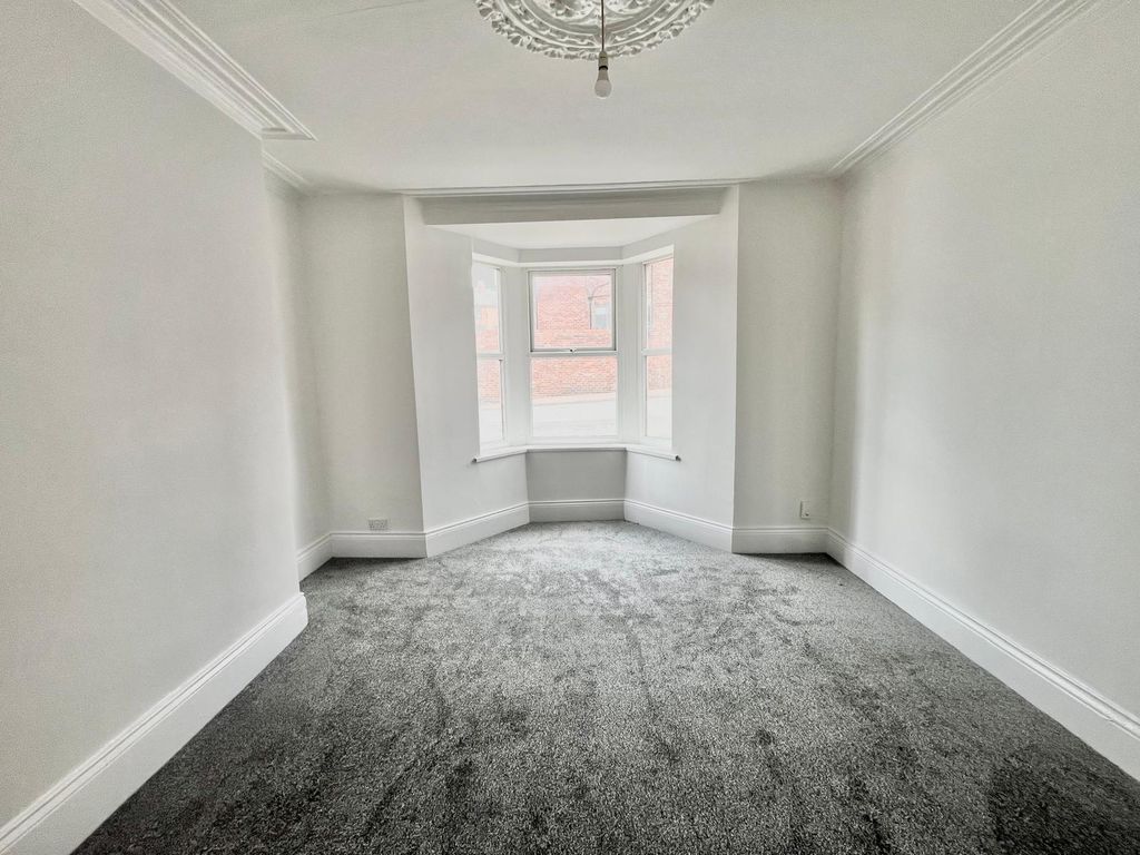 Property photo 2 of 10 Gallery