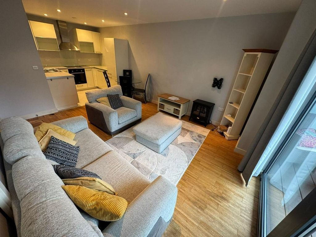 Property photo 2 of 16