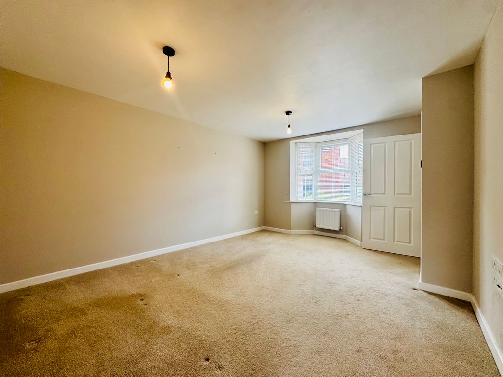 Property photo 2 of 13 Image