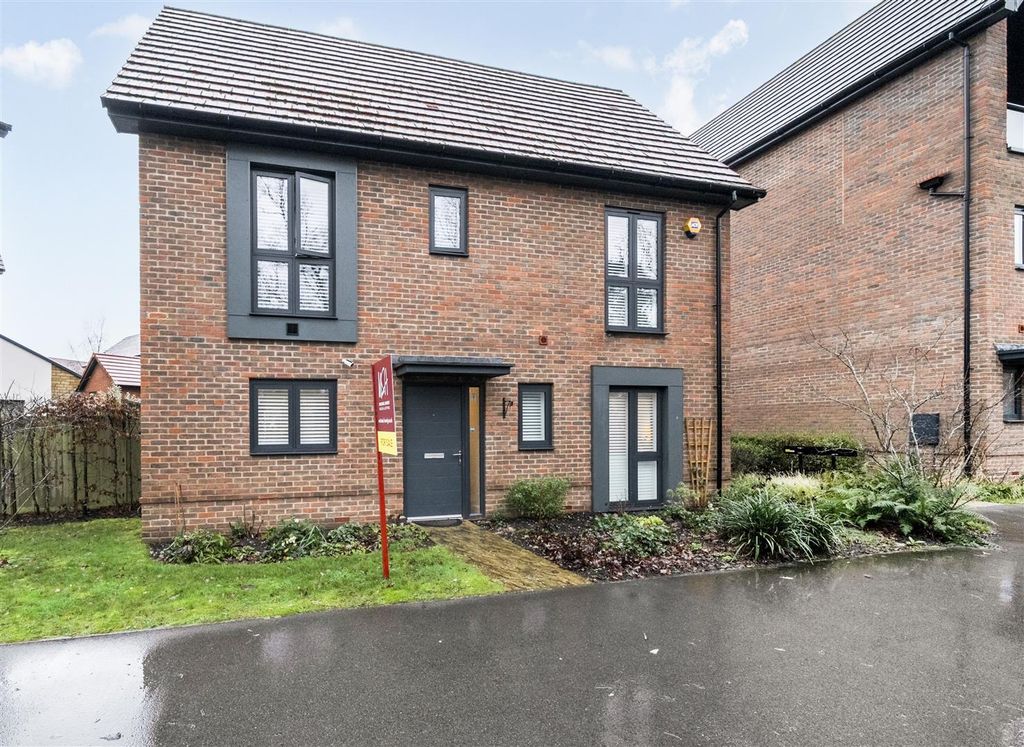 Property photo 1 of 25 1401411-23-697104Ad31237.Jpg