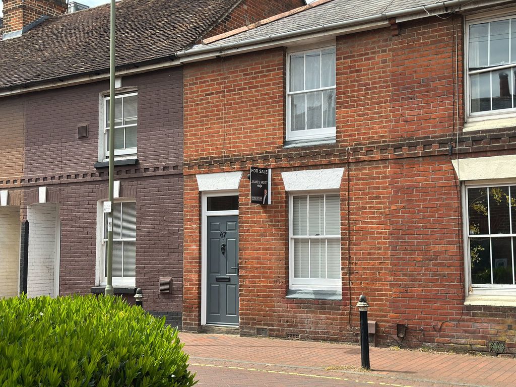 Property photo 1 of 12