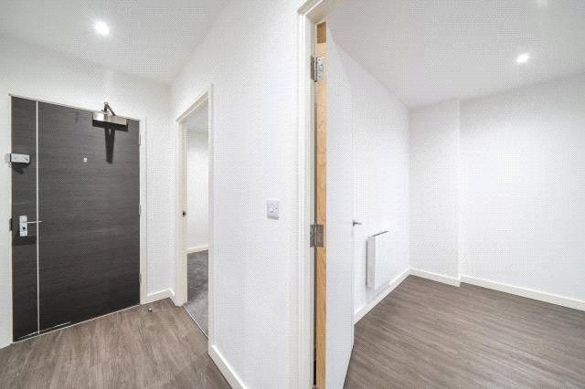 Property photo 3 of 19 Hallway