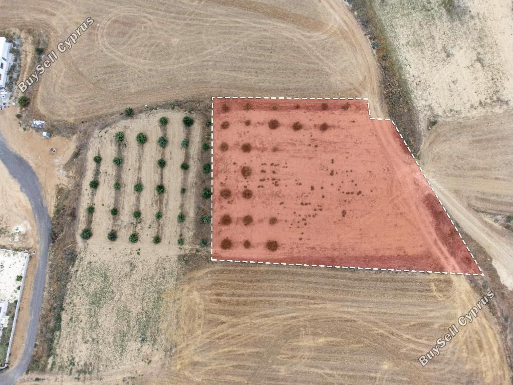 Property photo 2 of 9