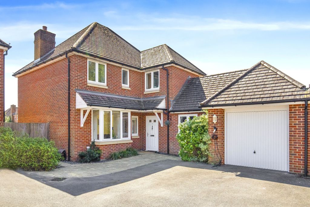 Property photo 1 of 21