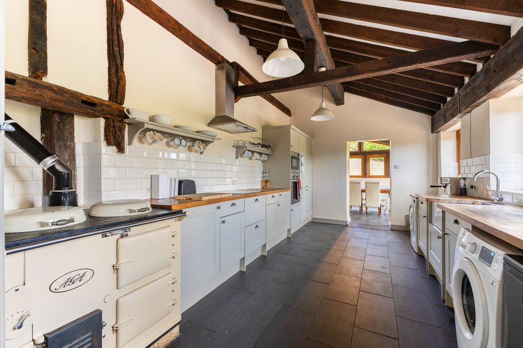 Property photo 2 of 16 Kitchen