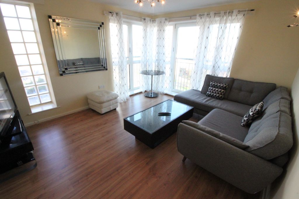 Property photo 2 of 7