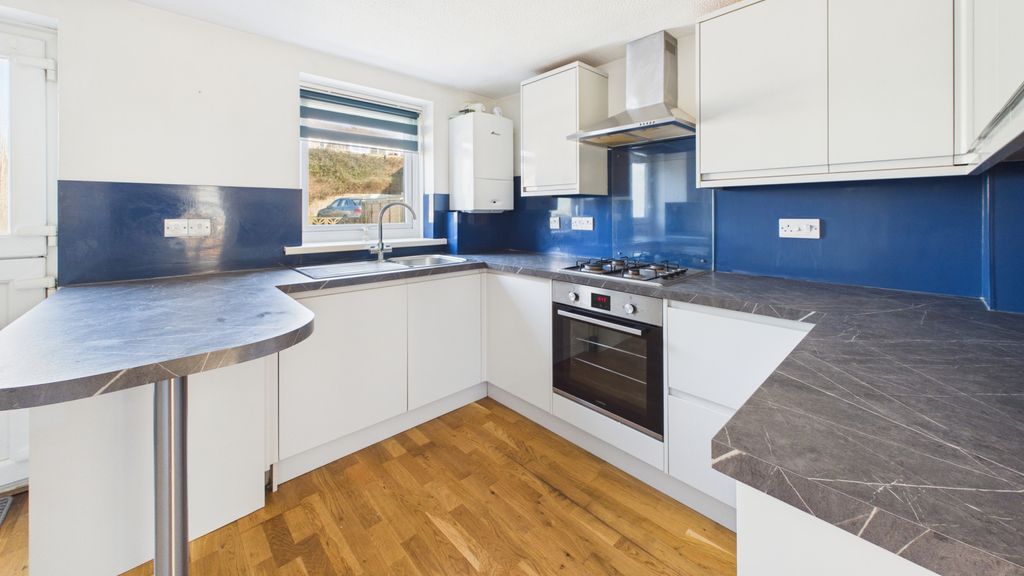 Property photo 2 of 9 Gallery