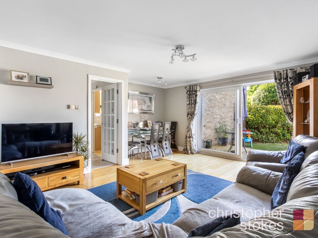 Property photo 2 of 19 4339435