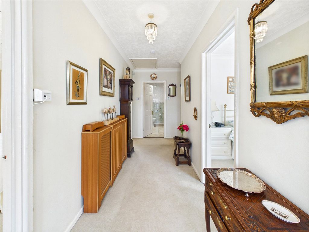 Property photo 3 of 25 Picture No. 32