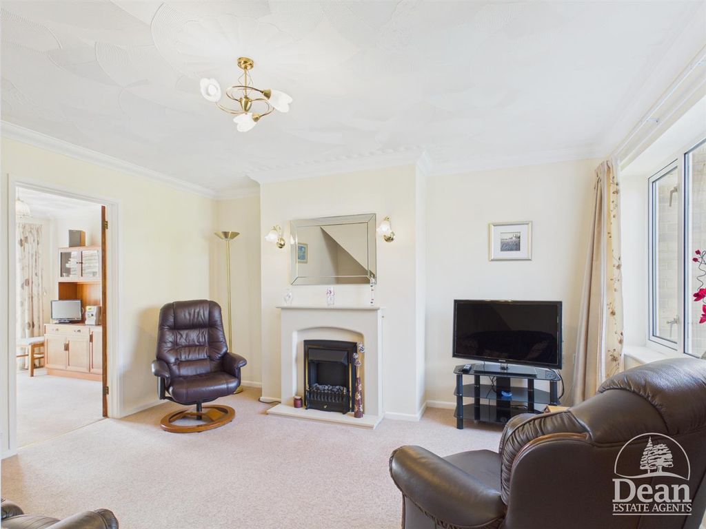 Property photo 2 of 16