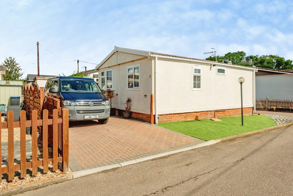 Property photo 2 of 9