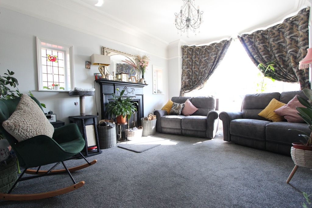 Property photo 2 of 18 Photo 10