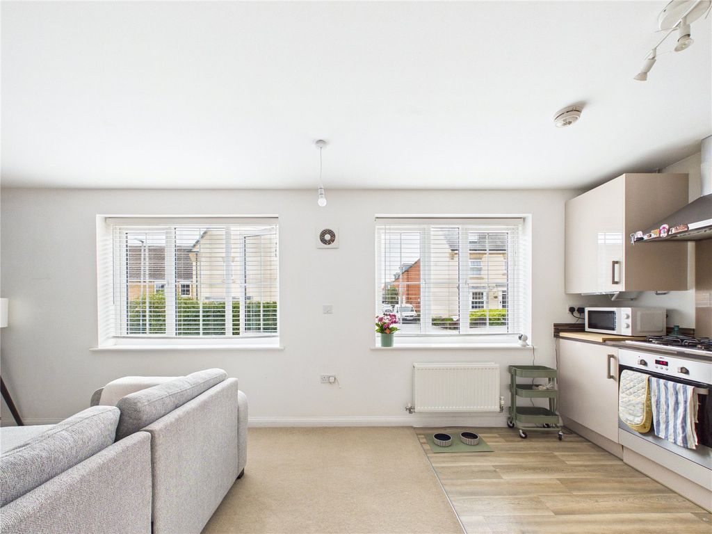 Property photo 3 of 10 Picture No. 04
