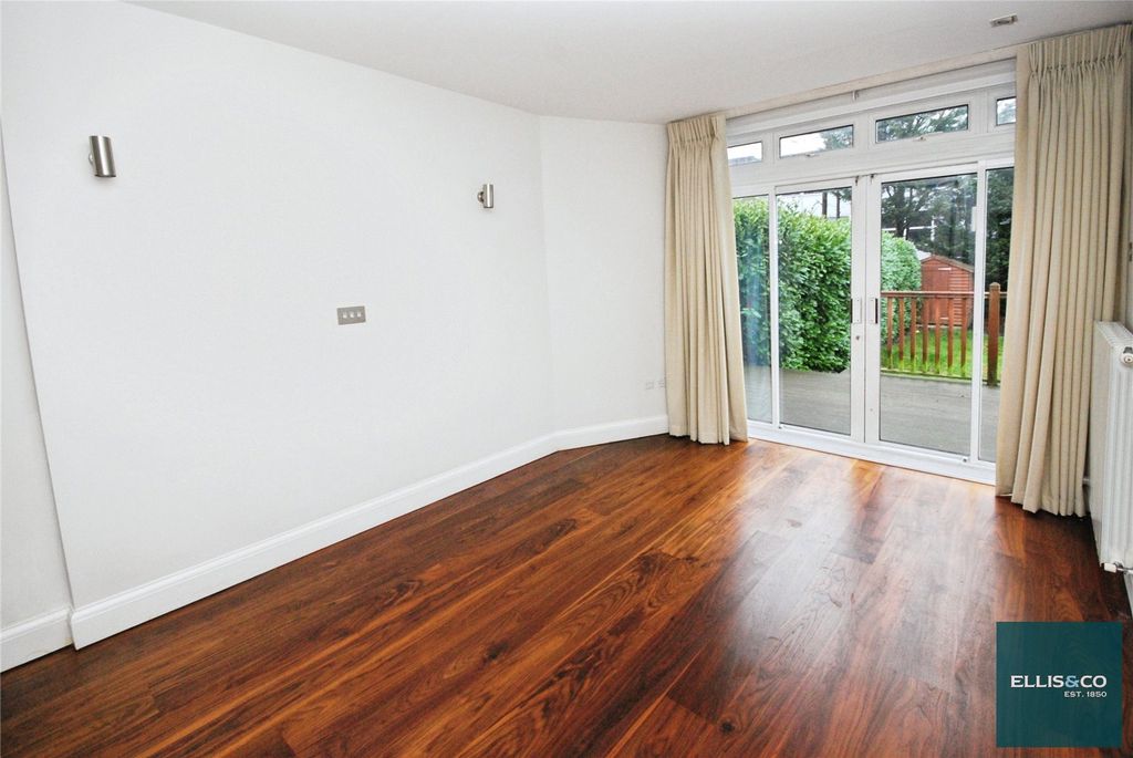 Property photo 1 of 10 Picture No. 21