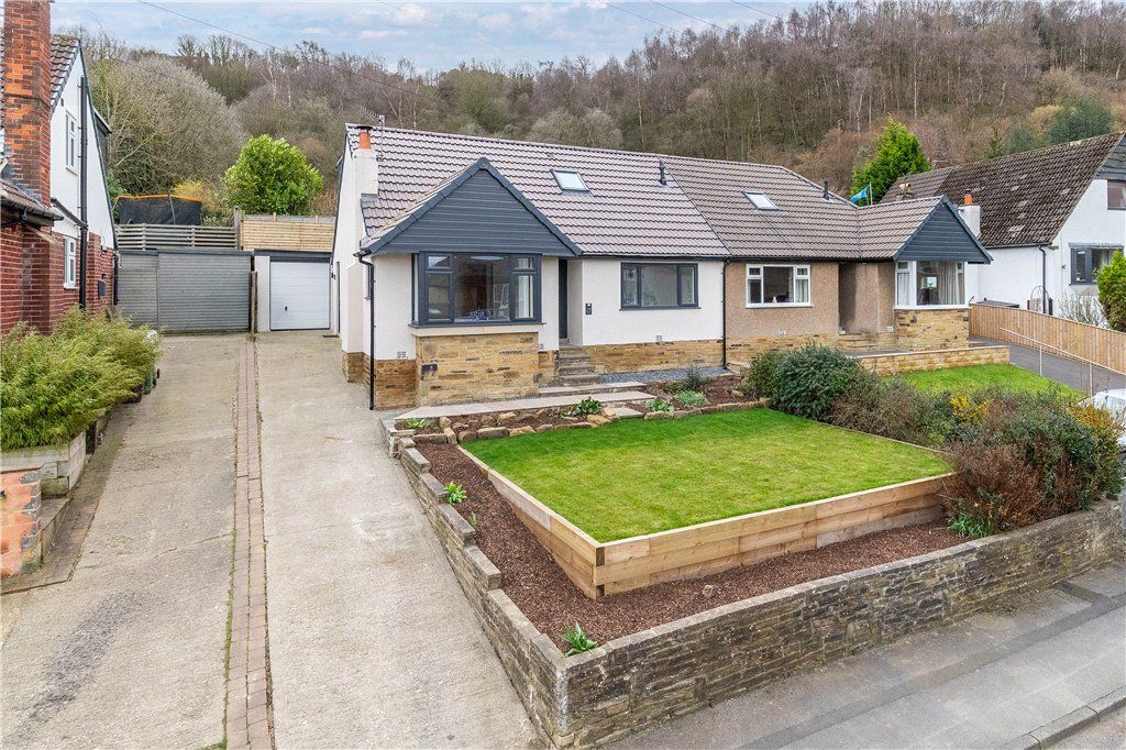 Property photo 1 of 21 Front