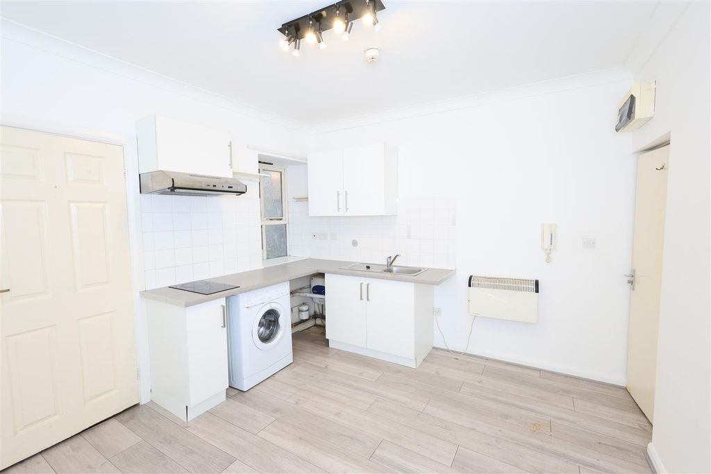 Property photo 3 of 6 Img_3554.Jpg