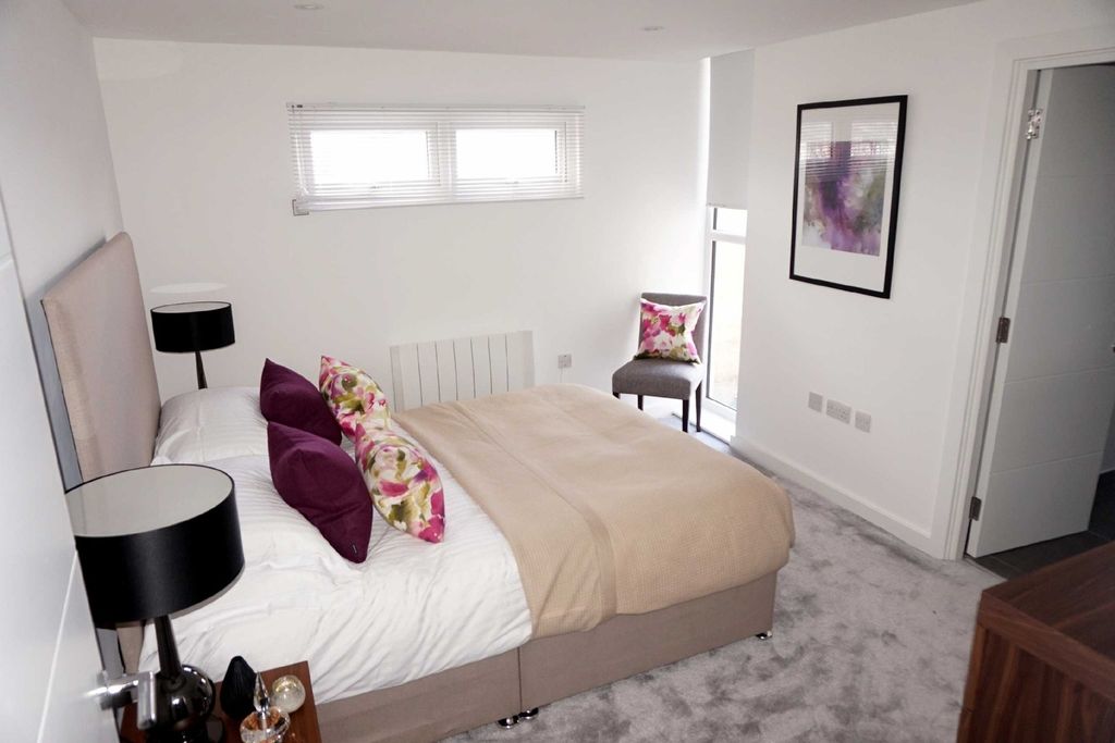 Property photo 2 of 10 5346251