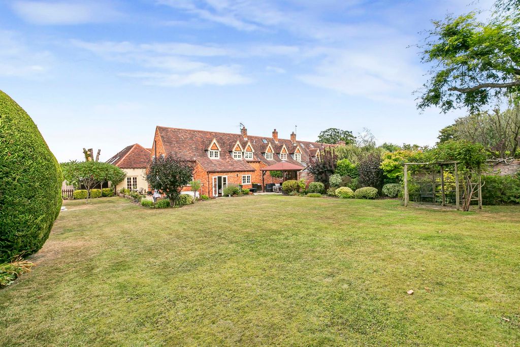 Property photo 2 of 56 Garden