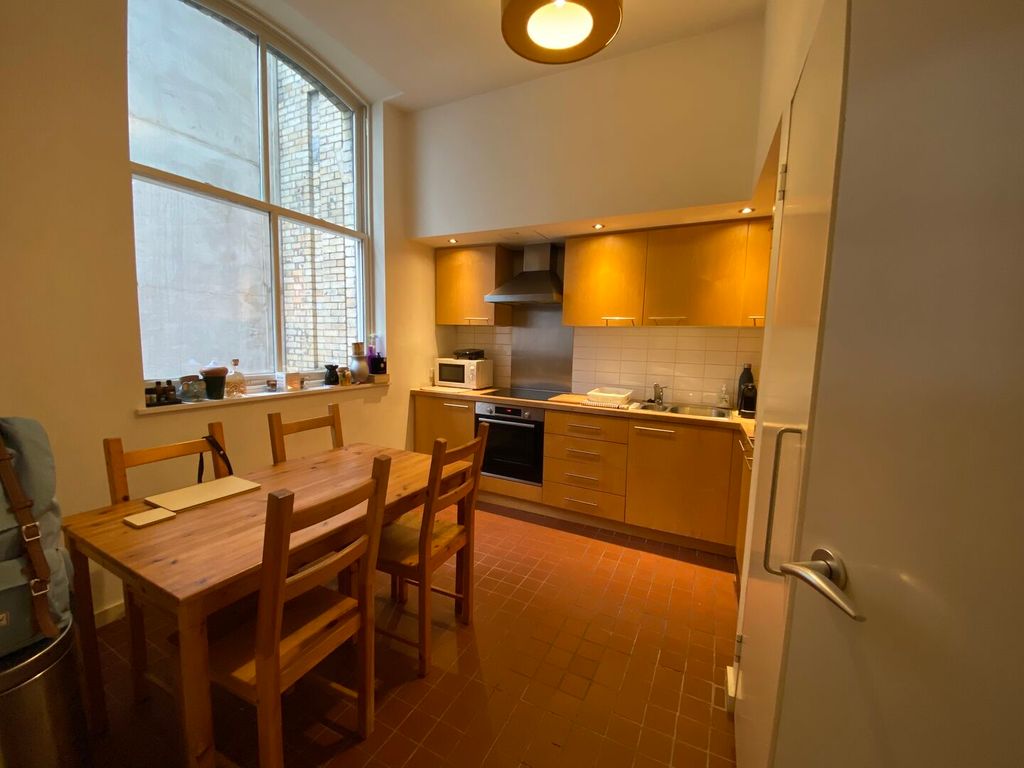 Property photo 3 of 8 Img_31451_4_Original.Jpg