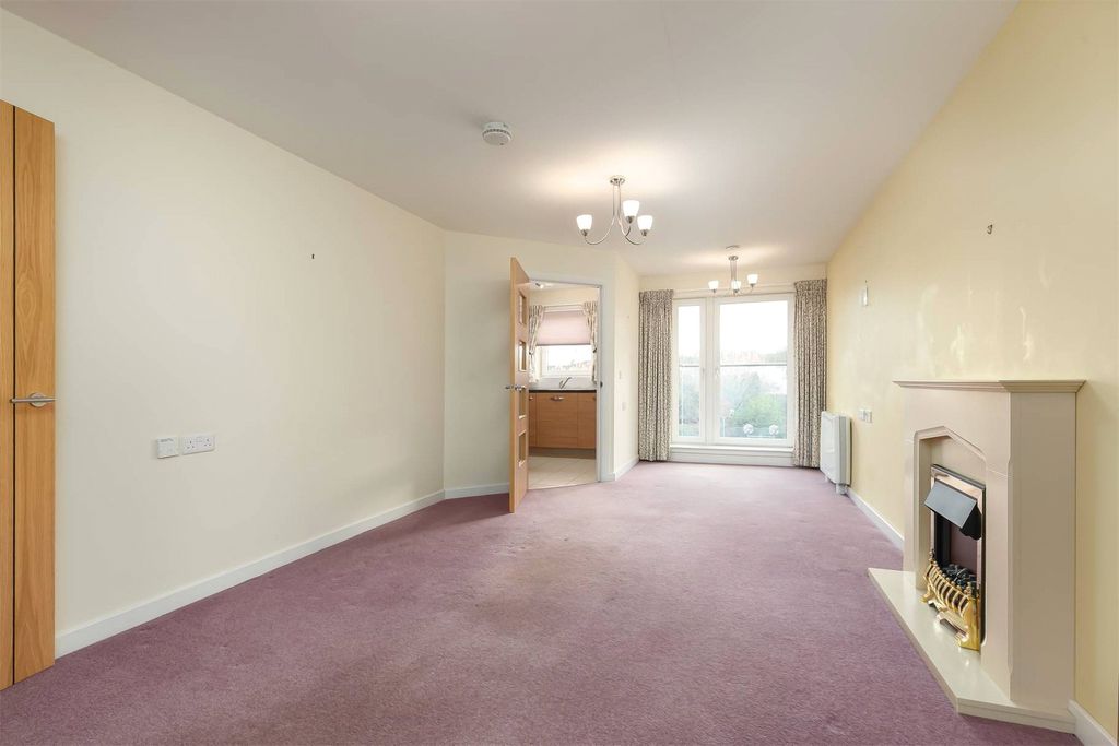 Property photo 2 of 20 Picture No. 18