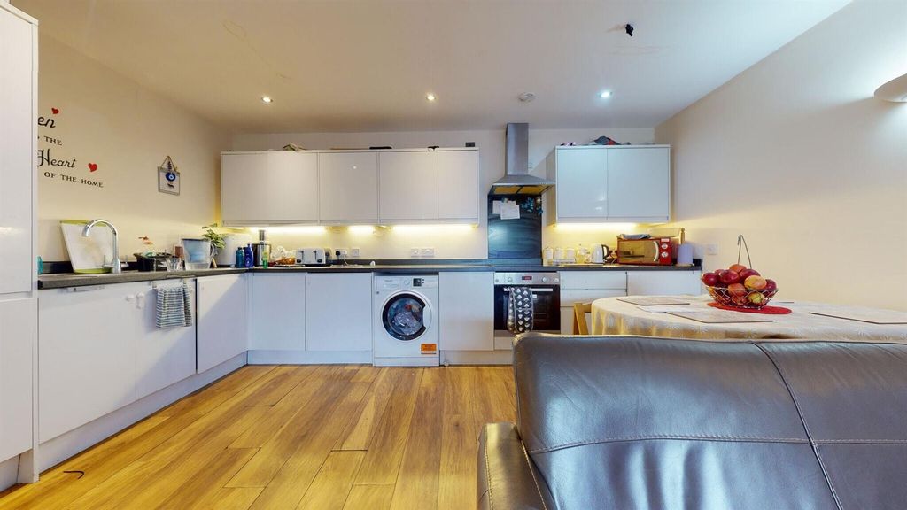 Property photo 1 of 16 10002.Jpg