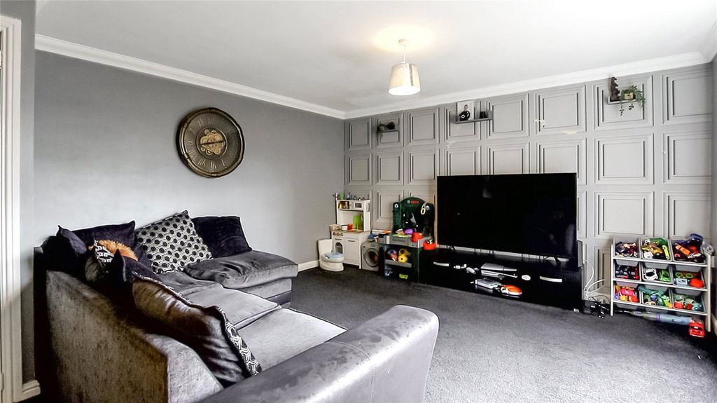 Property photo 2 of 20 Picture No. 05