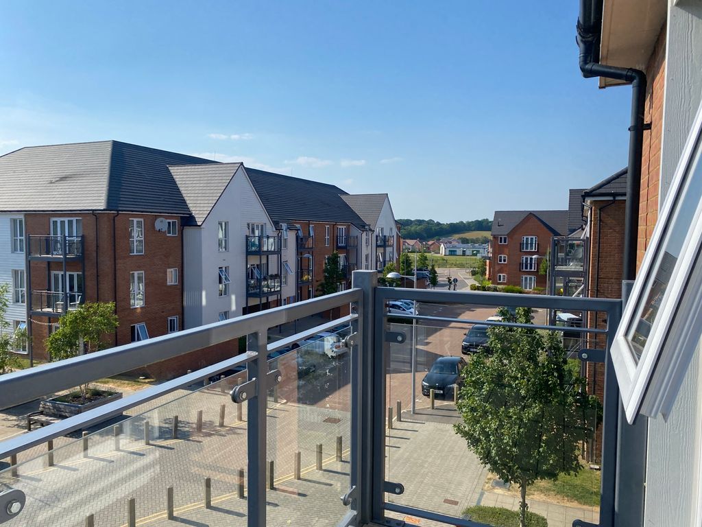 Property photo 1 of 15 Balcony