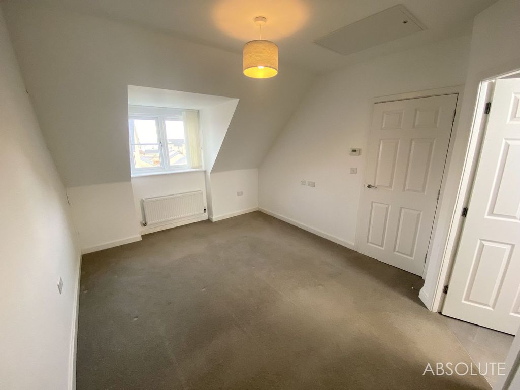 Property photo 3 of 16 Bedroom 1