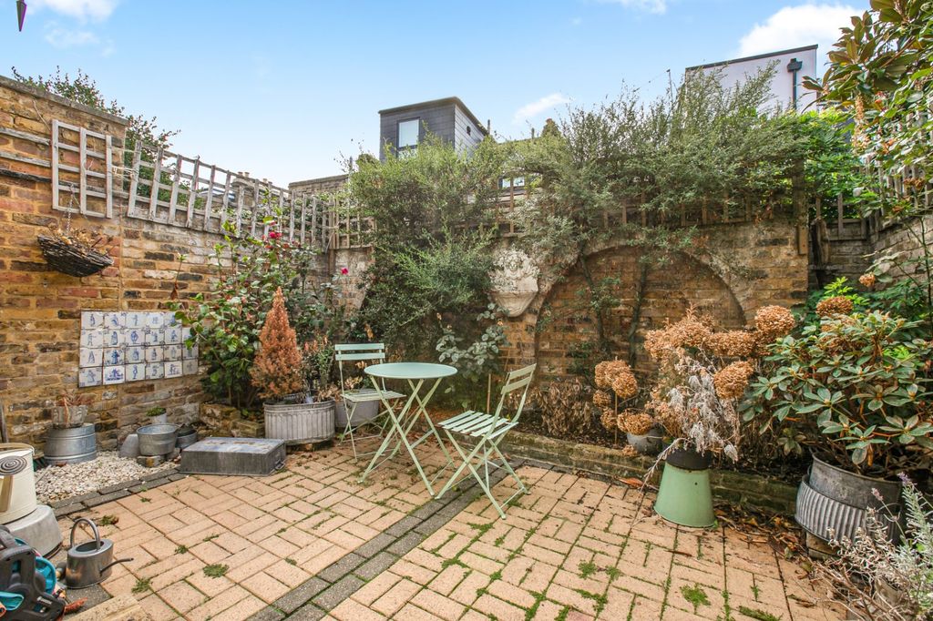 Property photo 3 of 10