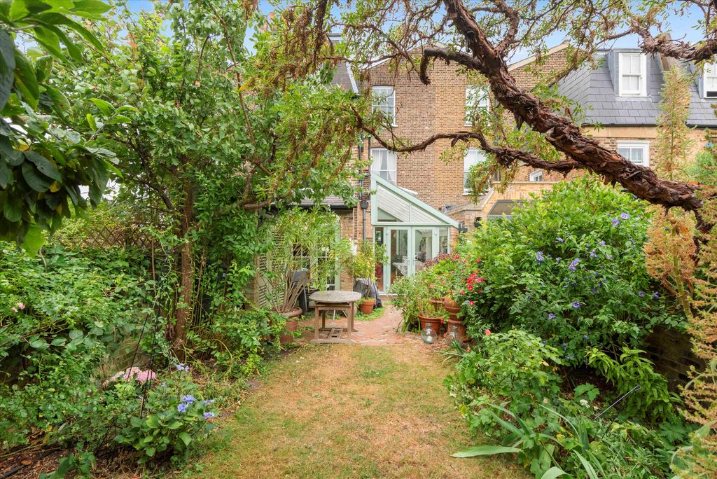 Property photo 3 of 10 Image
