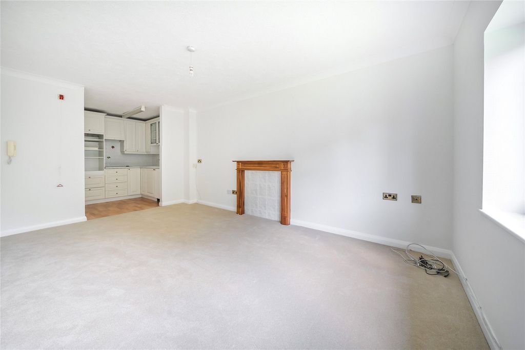 Property photo 3 of 11 Picture No. 18