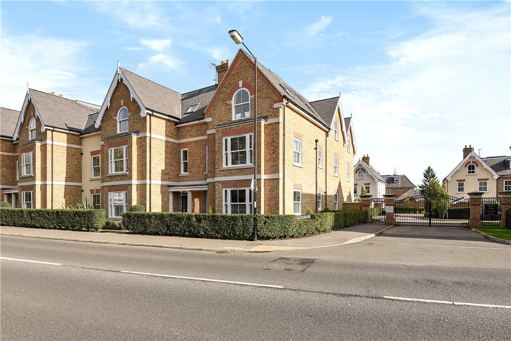 Property photo 1 of 7 Front