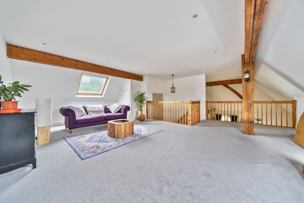 Property photo 3 of 26 1347892-3-68d69F1ce2268