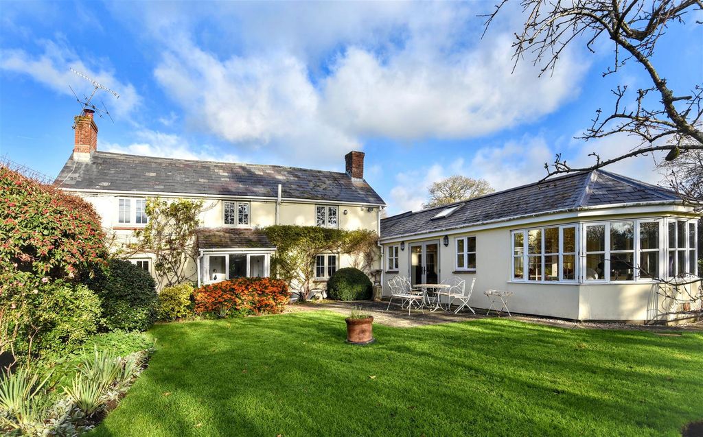 Property photo 1 of 14 Front