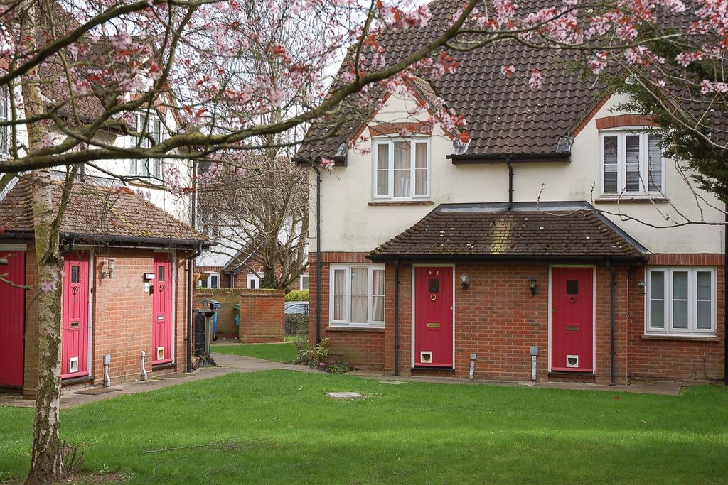 Property photo 1 of 10 (Main)