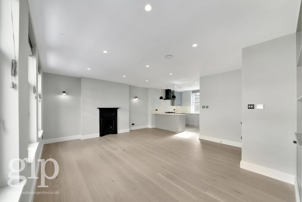 Property photo 1 of 24 3161000