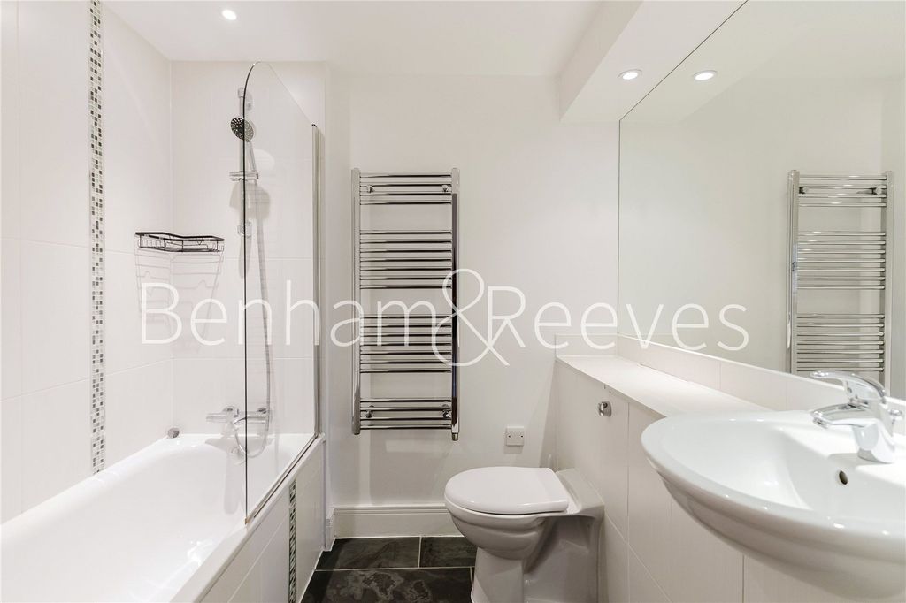 Property photo 2 of 36 Picture No. 01
