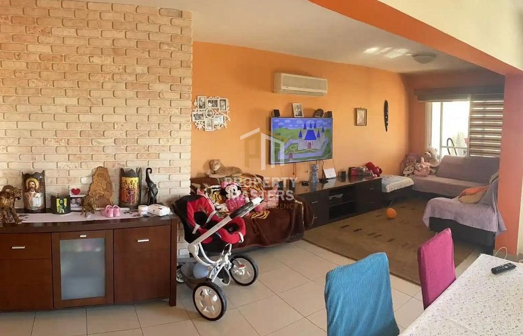 Property photo 3 of 10